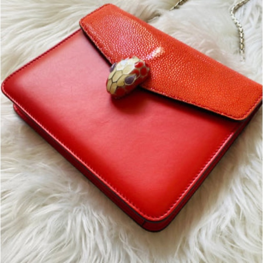 BLVGARI SERPENTINE BAG (AUTHENTIC)